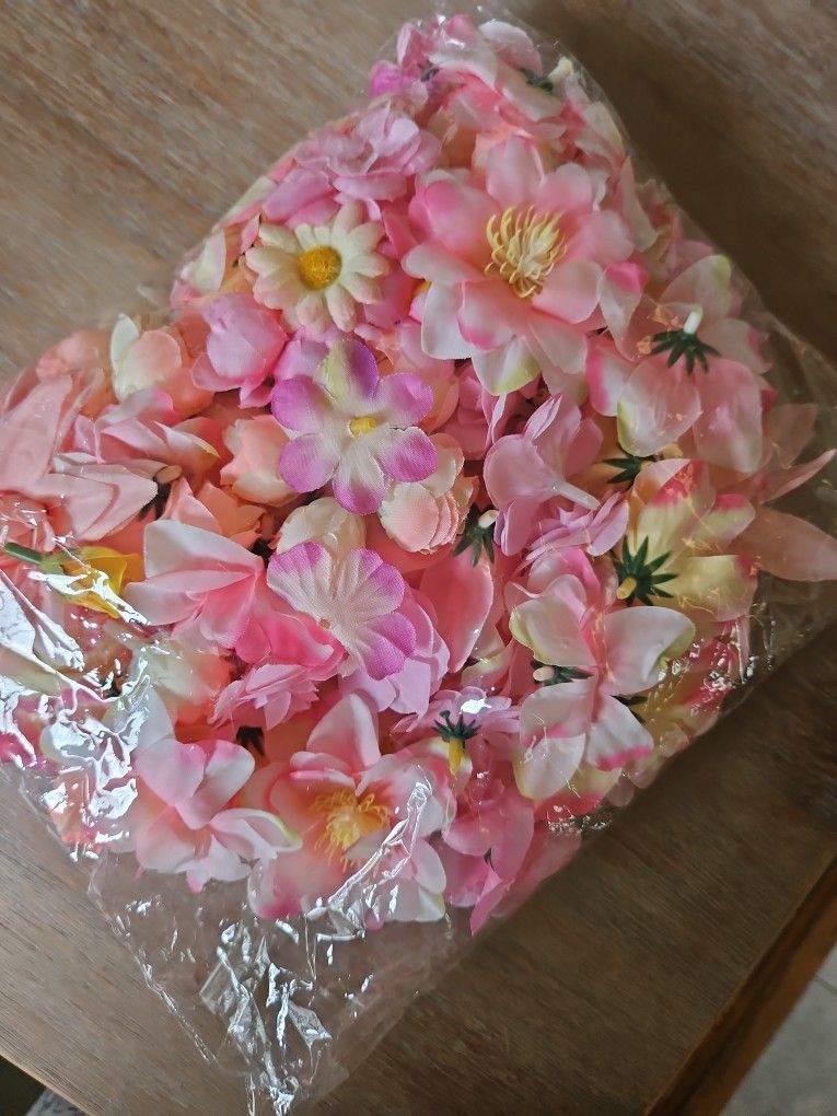 Faux Flowers (Approx. 50-75 Pieces)
