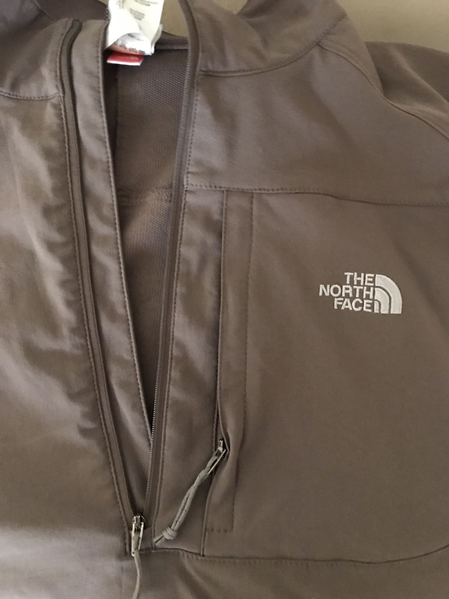 NorthFace Jacket ( Flexable On Price $)