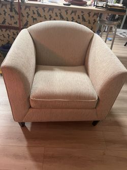Pier 1 import chair  