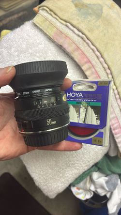 Canon EF 50mm f/1.8 camera lens. & HOYA Filter Red (25A)58.0s