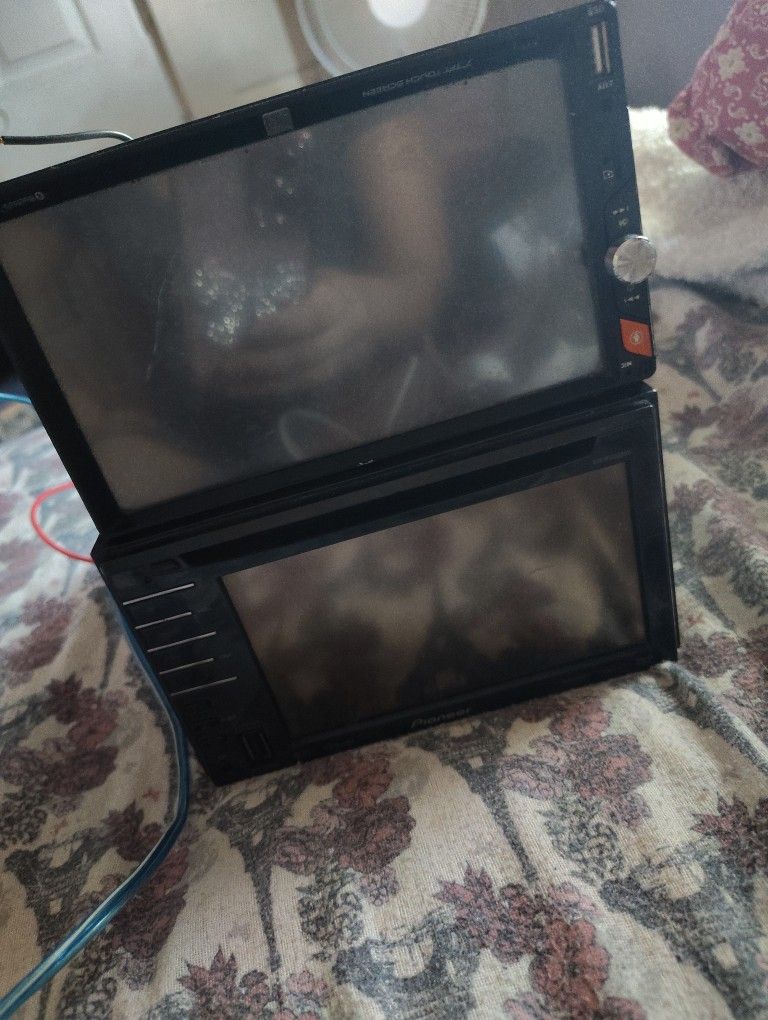 Car Stereo For Sale Asking 60