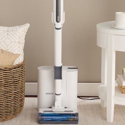 Barely Used Shark WANDVAC System Self-Empty Cordless Vacuum 