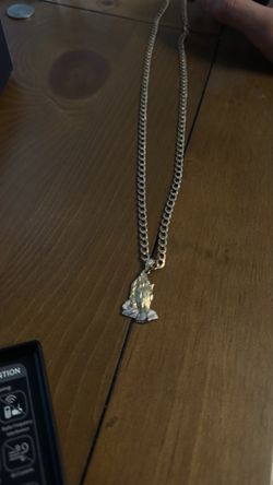 10k Gold Prayer Pendent