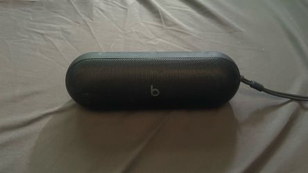 Beats pill speaker