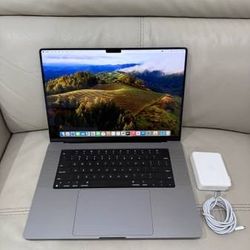 MacBook Pro 16-inch (2023, M2 Max Chip, 96GB, 8TB SSD)