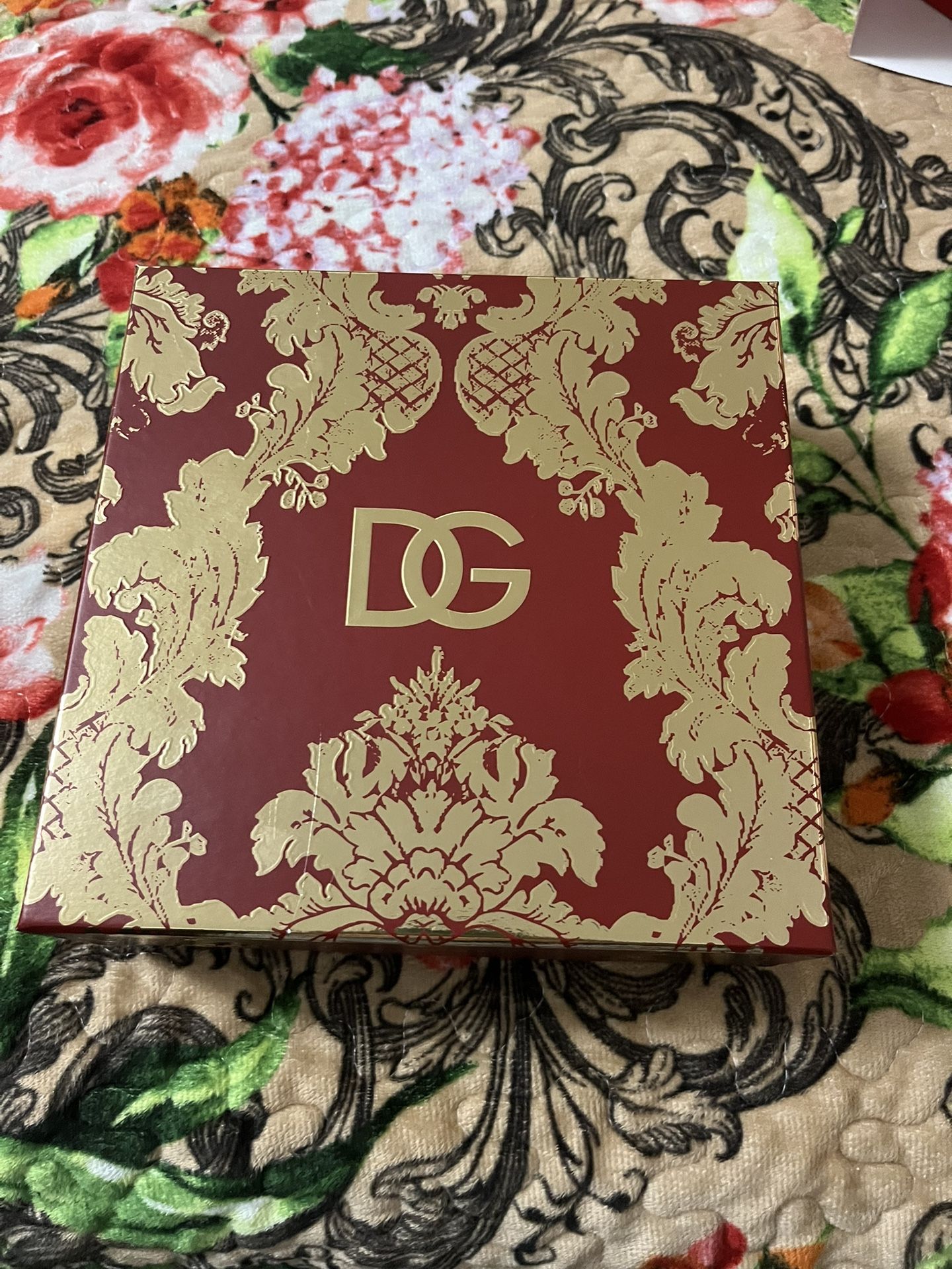 DOLCE & GABBANA