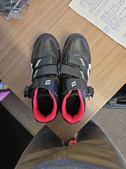 Women's Peleton Shoes Size 7