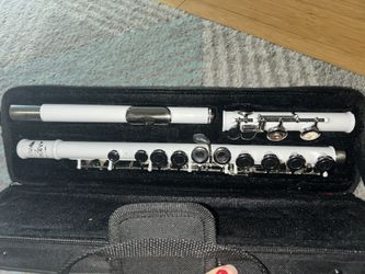 Antique vintage classical flute