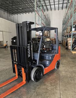 Toyota Forklift 6000 LBS