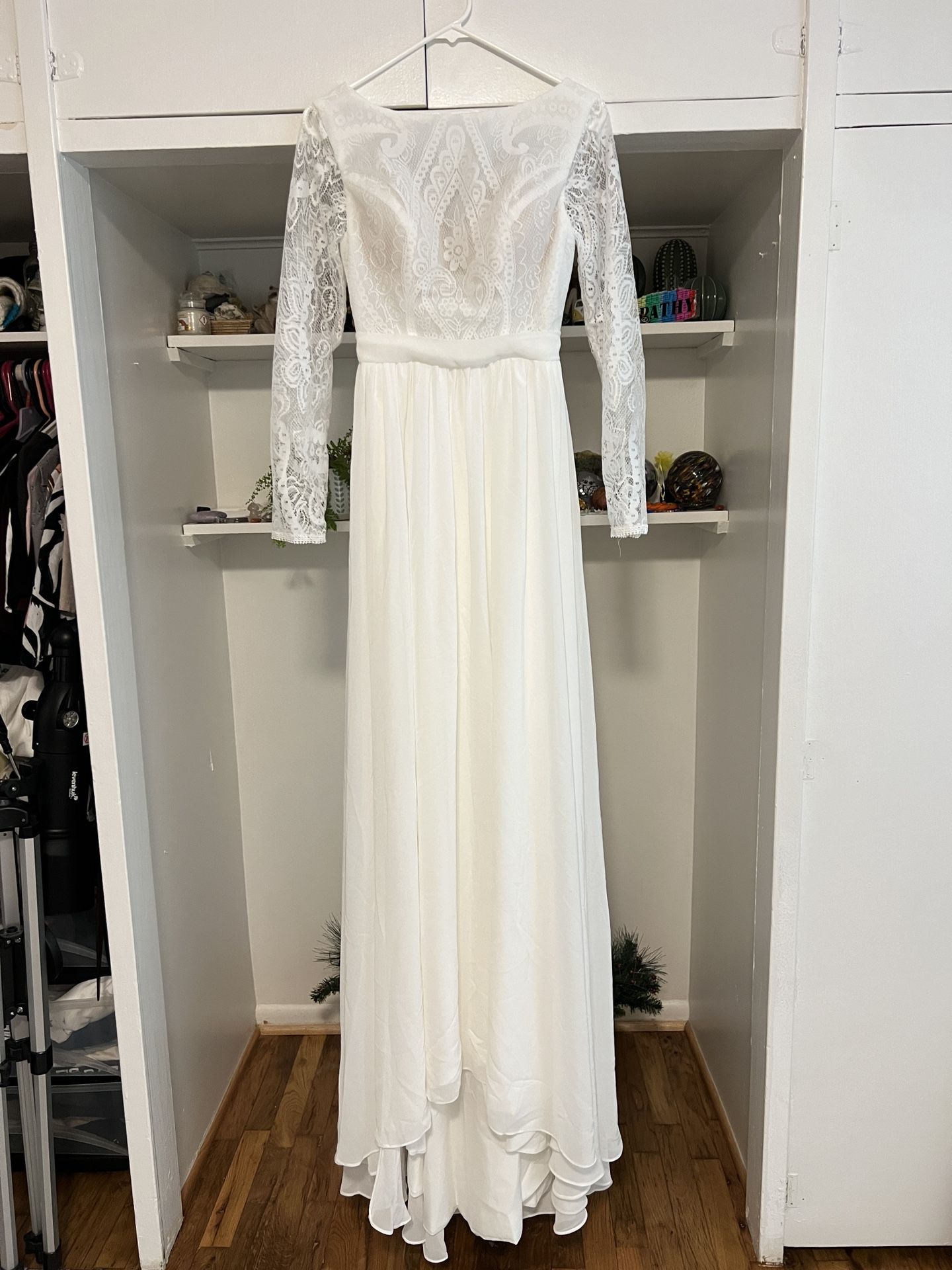 Wedding Dress Never Worn