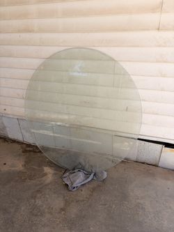 Round Table Glass - Free