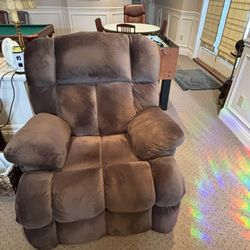 Great Holiday-Plush Recliner 