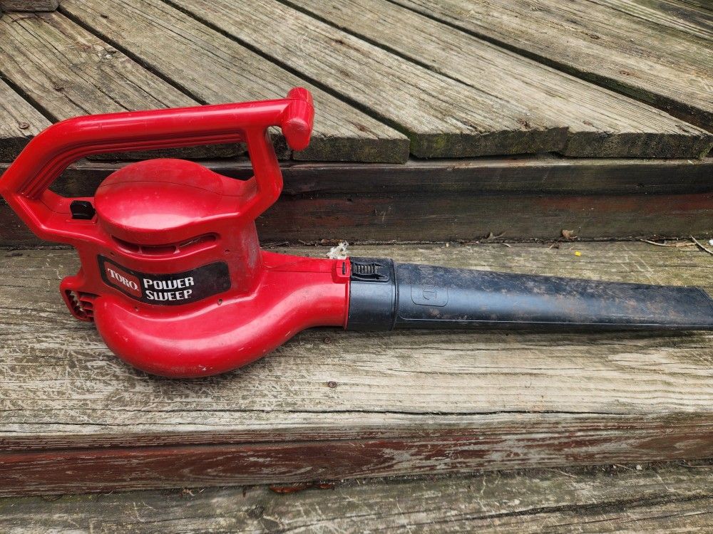 Leaf Blower