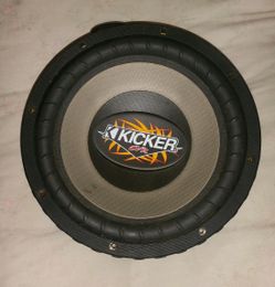 10" KICKER SUBWOOFER