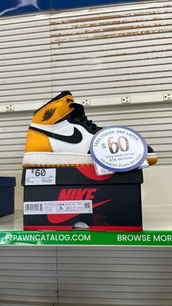 Nike Air Jordan 1 Retro High OG sneakers in the "Taxi"