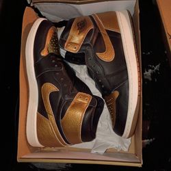 Jordan 1  Size 10