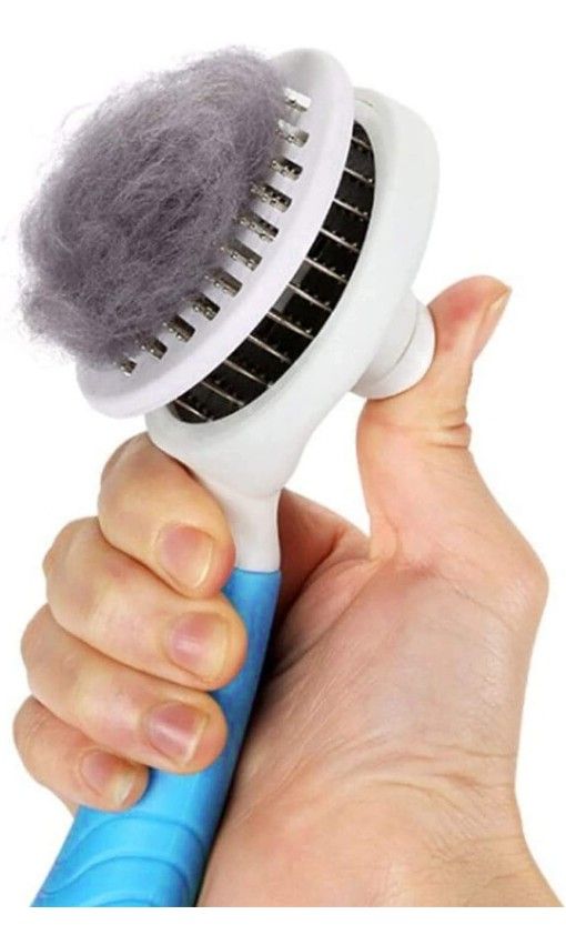 Self Cleaning Pet Hair Brush. Brand New.