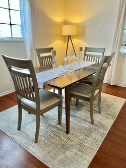 Dining Table Set with 4 Chairs