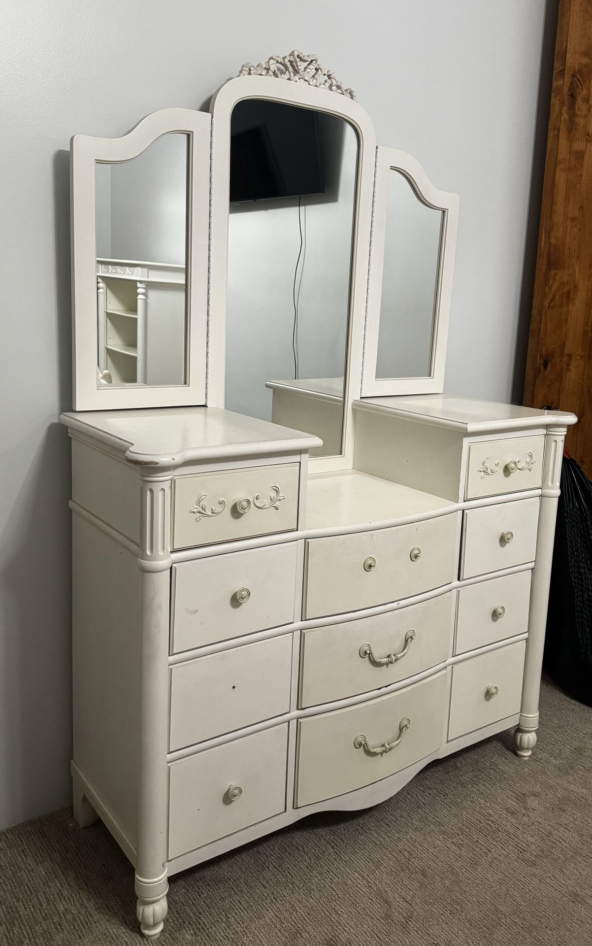 Furniture Bed Set