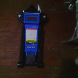 Car Jack For Jacking Up Cars 