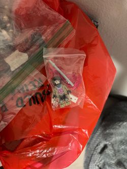 Lego gambit