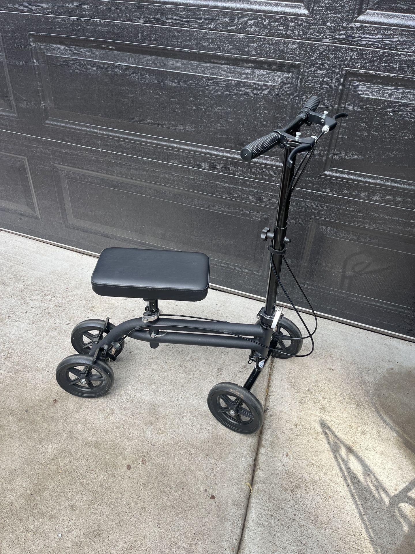 Knee Scooter