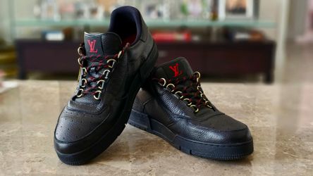 Louis Vuitton Black Leather Low-Top Sneakers 9 1/2