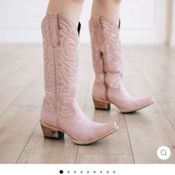 Size 7 Country Outfitters Boots Pink 