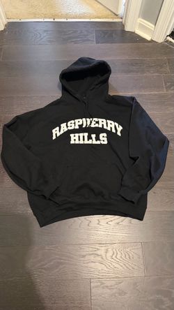GV GALLERY HOODIE