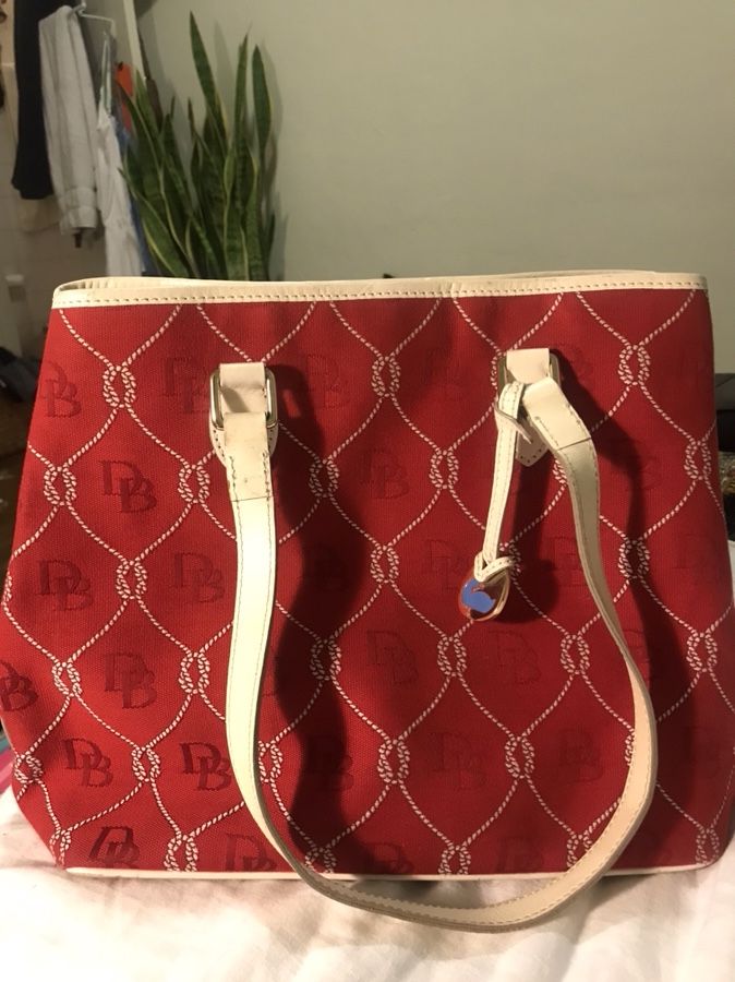 Dooney & Bourke tote