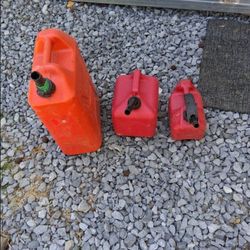 Gas can lot