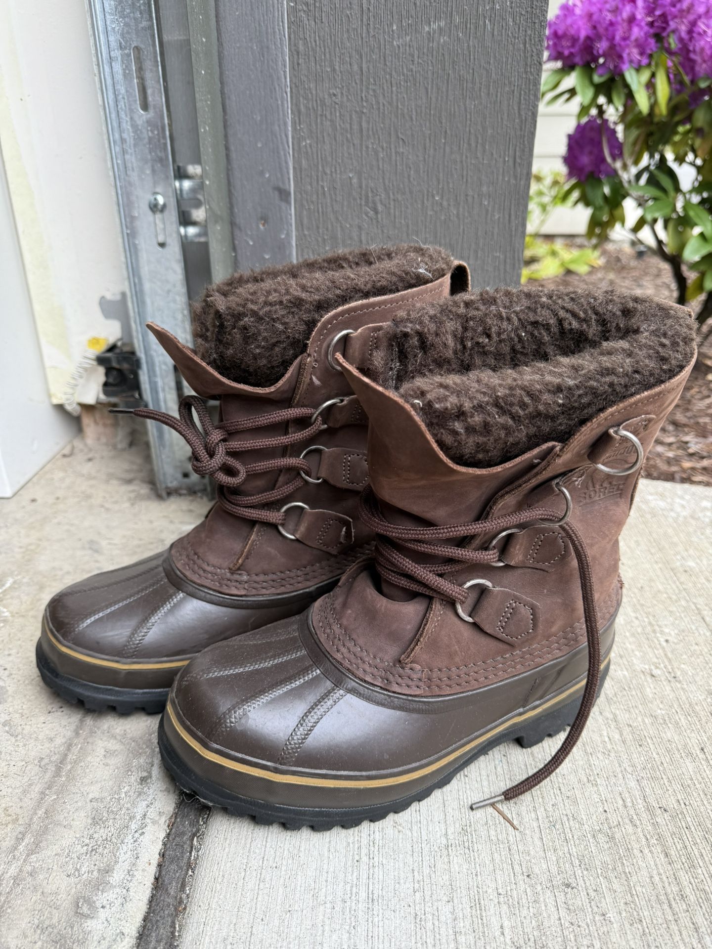 Sorel Women’s Boots (Size 6)