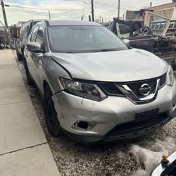 Nissan Rogué For Parts 