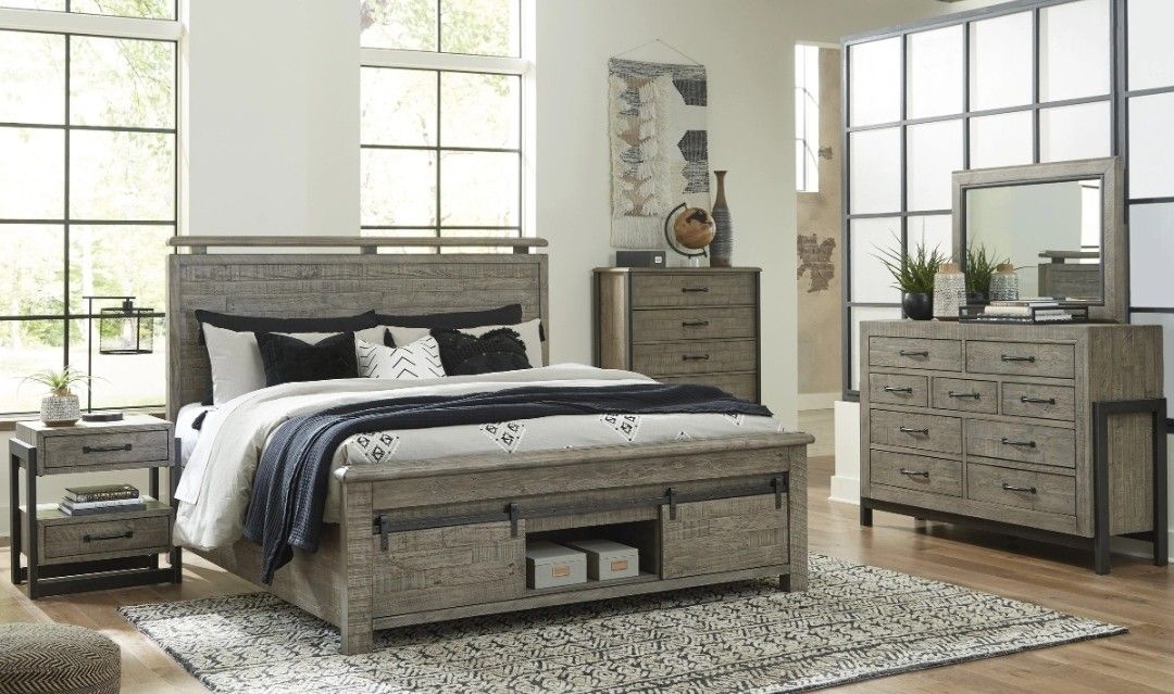 Brennagan Gray Storage Bedroom Set