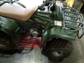 KAWASAKI BAYOU 220