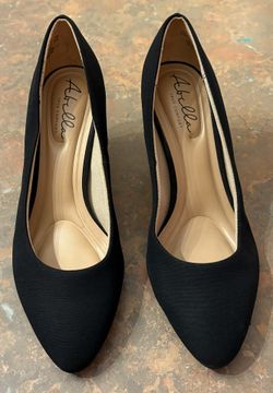 Like New Abella Women’s Pumps Size 8.5