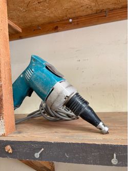 Makita corded electric screwdriver