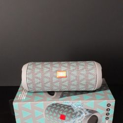 JBL FLIP 4