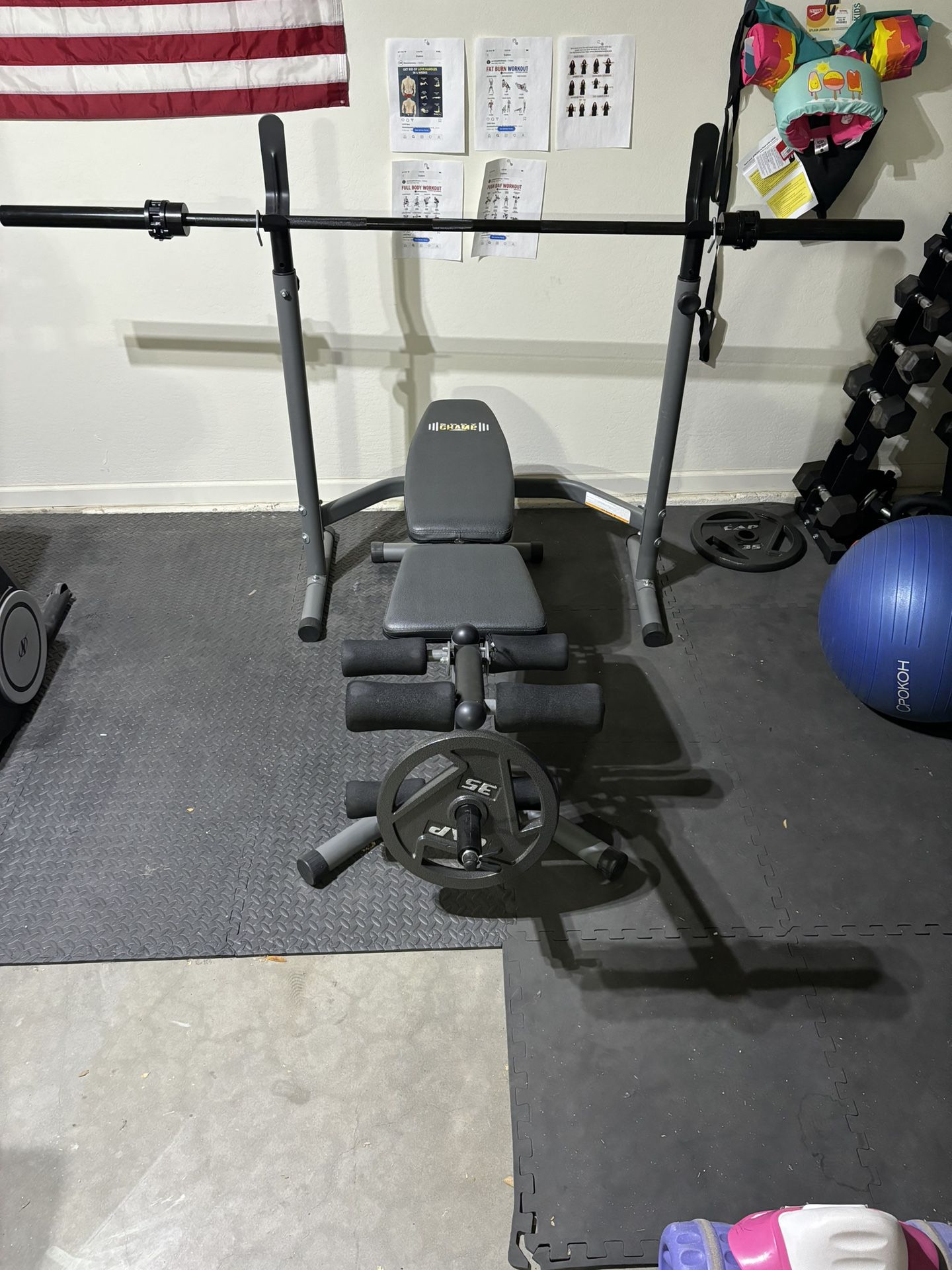 Body champ 2-piece Olympic Weight Bench, Bar And Weights