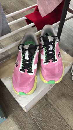 Pink OC tennis shoes