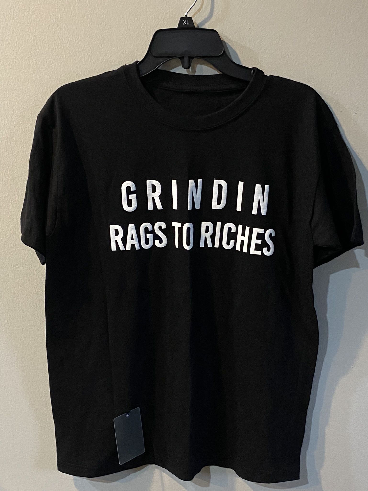 Graphic tee