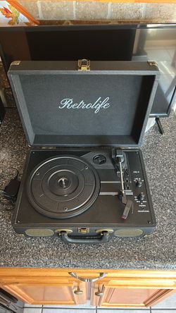 Retrolife record player R609