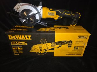 DeWalt Atomic 20V Vio circular sin escobillas DCS571B