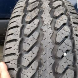 Tire 245/65 R17