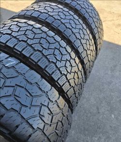 4 used tires 285 70r17 Toyo AT111 Open Country $250.00