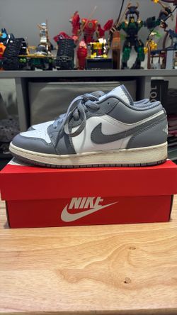 Nike Dunk Lows “SMOKE GREY” Negotiable