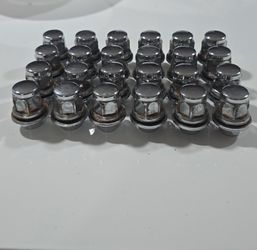 Nissan Titan XD oem wheels