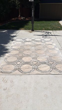 Rug