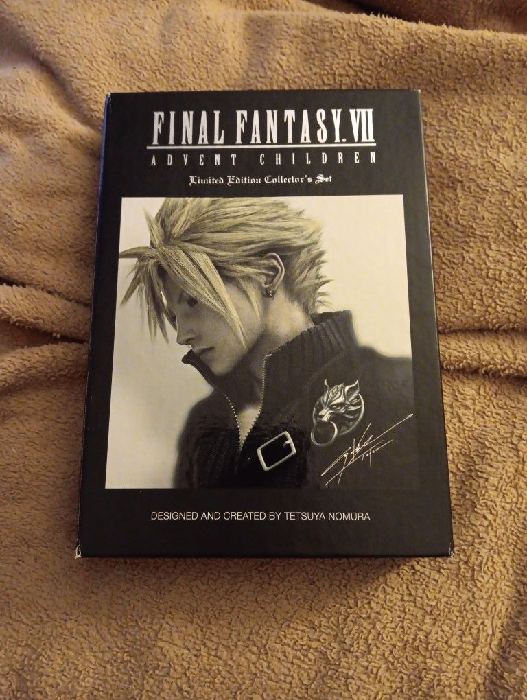 Final Fantasy VII Advent Children DVD Collector's Set