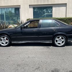 BMW 325i